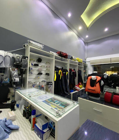 مغامرات الغواص - ينبع - +966 59 558 8405