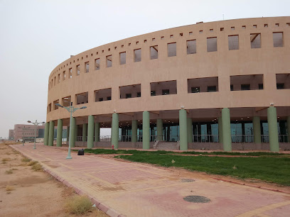 كلية العلوم والدراسات الإنسانية - الدوادمي - +966 11 642 3686