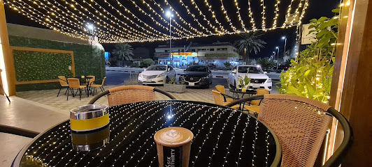 ستة وثلاثون مقهى - رأس تنورة - +966 57 029 7772