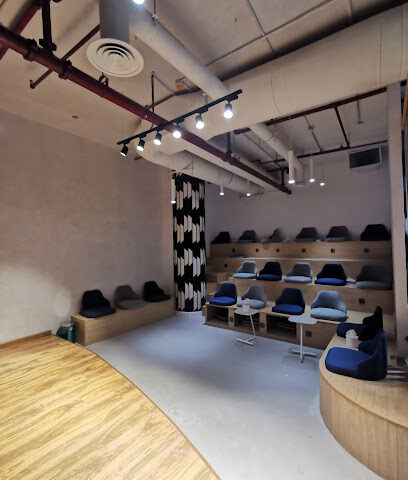 معمل الإبداع الرقمي (كود) - أبها -