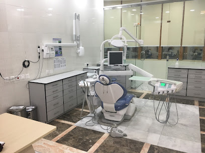 مركز الدكتور عبد الكريم شكري للأسنان - خميس مشيط - +966 17 235 1555