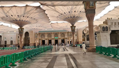 قسم المتون العلمية والسنة النبوية بالمسجد النبوي - المدينة المنورة - +966 50 898 2026