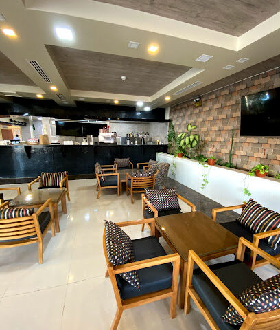4C'S - عرعر - +966 53 141 4411