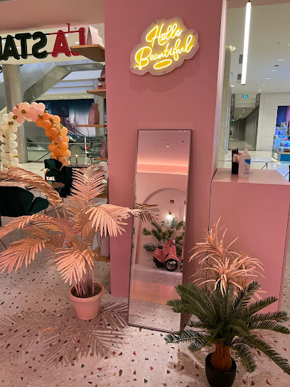 لا ستارز كافيه - Saudi Arabia|Jeddah 23334|Aziziyah|King Fahd Br Rd