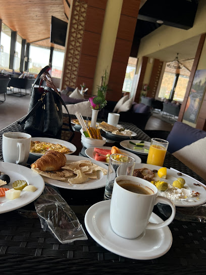 مقهى - Saudi Arabia|2F75+93C، الزرقاء، الباحة 65525،، الباهر، الباحة 65525،