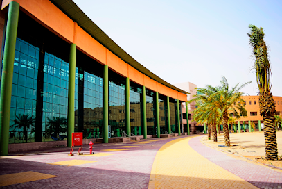 كلية إدارة الأعمال بجامعة حفر الباطن - حفر الباطن - +966 13 720 3426