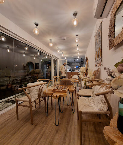 12 خريف - النماص - +966 50 472 1572