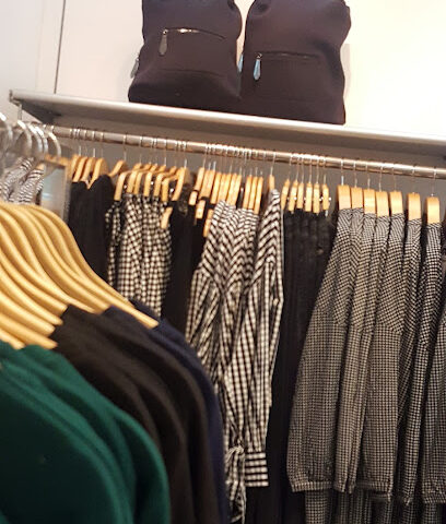 زارا - الخبر - +966 13 897 5700
