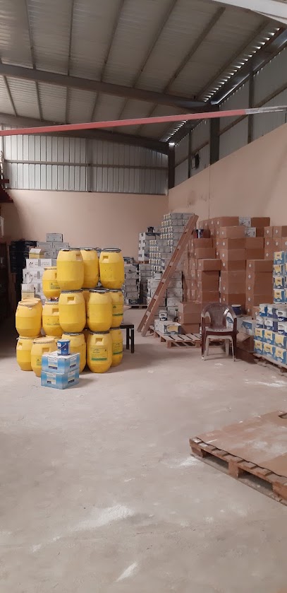 مستودع ومستودع دهانات Dulux دھانات سمنت جبس - Saudi Arabia|Al Qurayyat 77446|89RQ+PQ