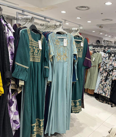 مركز شبرا - جدة - +966 12 691 2000