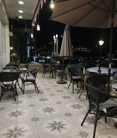 كامبا كوفي - الطائف - +966 53 876 6637