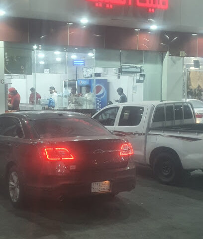 مليك الفيلية - بقيق - +966 54 332 3201