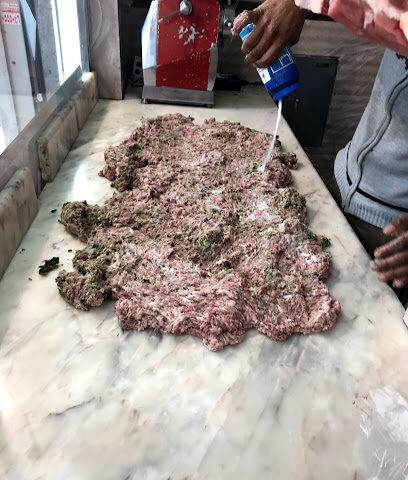 ملحمة الحرمين لجميع أنواع اللحوم الطازجة - حفر الباطن - +966 53 338 7765