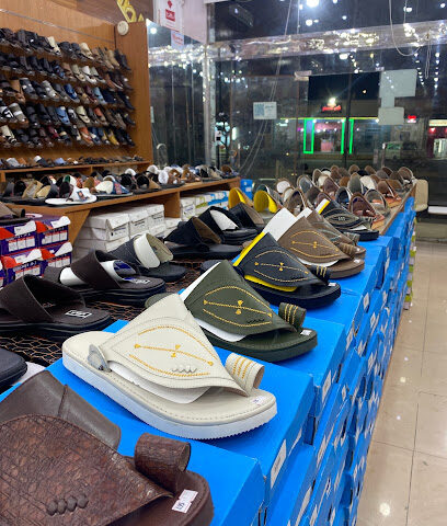 بحرالاصالة للملابس الرجالية شارع الستين - نجران - +966 59 918 8667