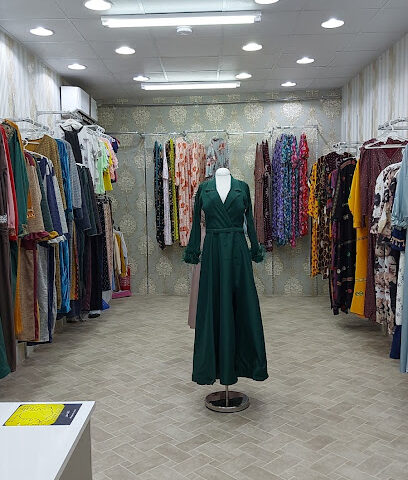 متجر أناقة مون - المجمعة -