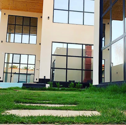 بلاتينيوم و KM - عنيزة - +966 53 690 0225