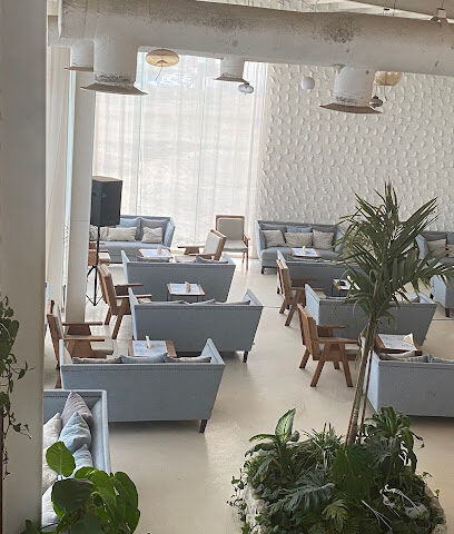 مقهى شاطئ أويا | أويا بيتش - ابو عريش - +966 53 777 0988