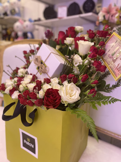 كوشات و استقبال ، ركن ضيافة ، ورد طبيعي ، تزيين السيارة ، حفلة تخرج ، مواليد وردة الزفاف Wedding rose - Saudi Arabia|Abu Arish 84522|King Fahd|Prince Sultan Rd