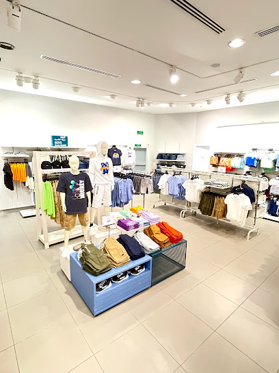 اتش اند ام - Saudi Arabia|Al Madinah Al Munawwarah 42361|Shadhah|King Abdullah Rd