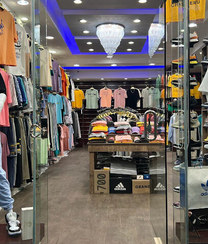 كاجوال للملابس - يشيد - +966 53 747 8500